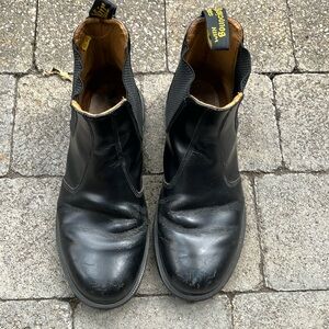 DOC MARTENS black chelsea boots, size 41 *as is